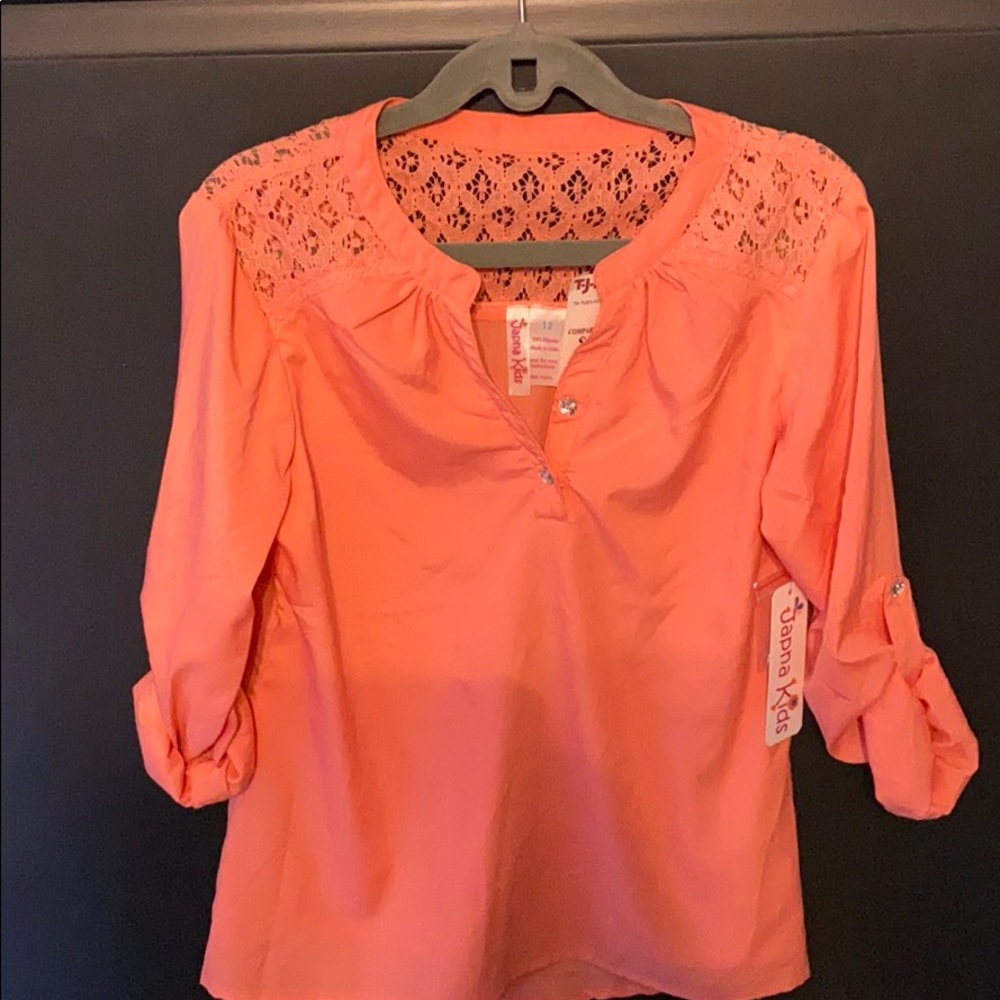 Girls shirt new with tags